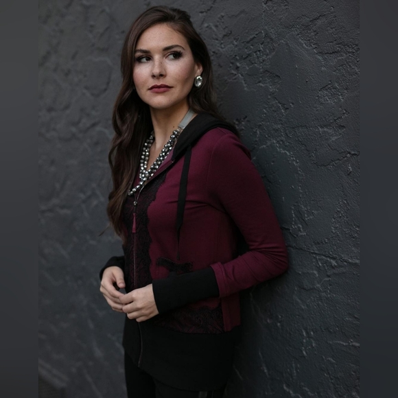 Evy's Tree Jacqueline - Picture 2 of 4